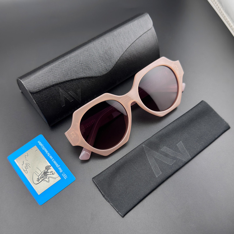 عینک آفتابی چند ضلعی زنانه آلبرت وگ مدل S26106C3 Acetate Avantgarde Visionary