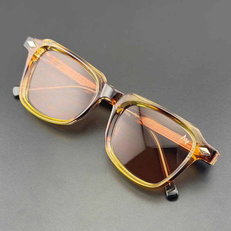 عینک آفتابی ویفرر (Wayfarer) آلبرت وگ مدل SZ8201 Tortoise Tawny