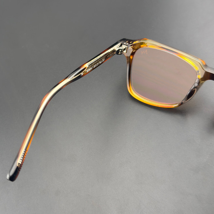 عینک آفتابی ویفرر (Wayfarer) آلبرت وگ مدل SZ8201 Tortoise Tawny